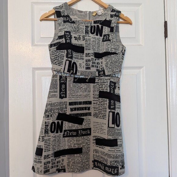H&M Newspaper Style Dress - Picture 1 of 3